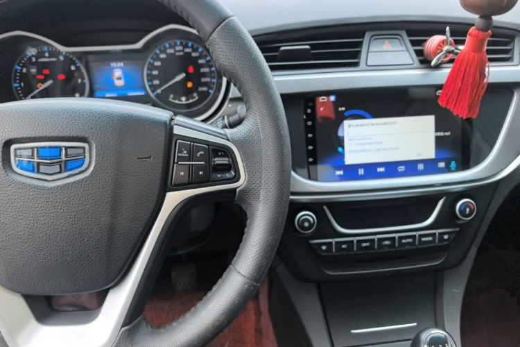 GEELY Emgrand 2018 car image #10