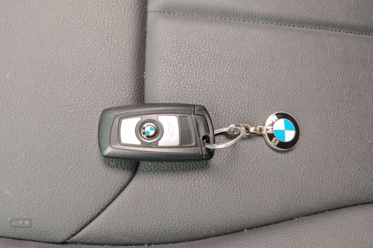 BMW 3 Series 2017 #10 BMW 3 Series 2017 car image #10