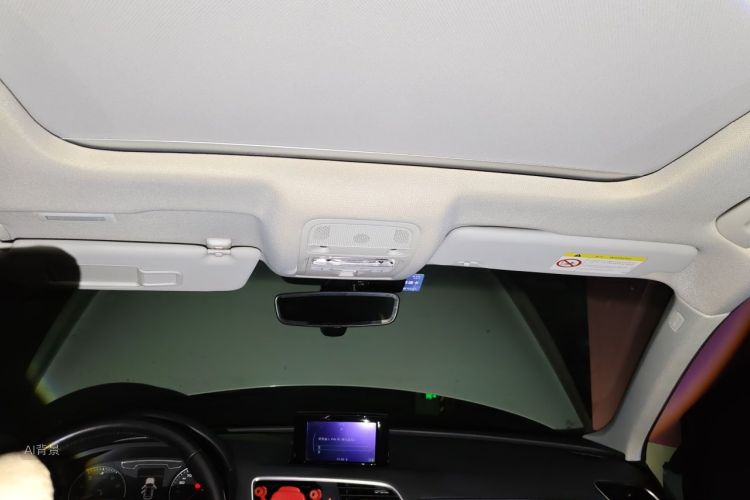 Audi Q3 2017 car image #20