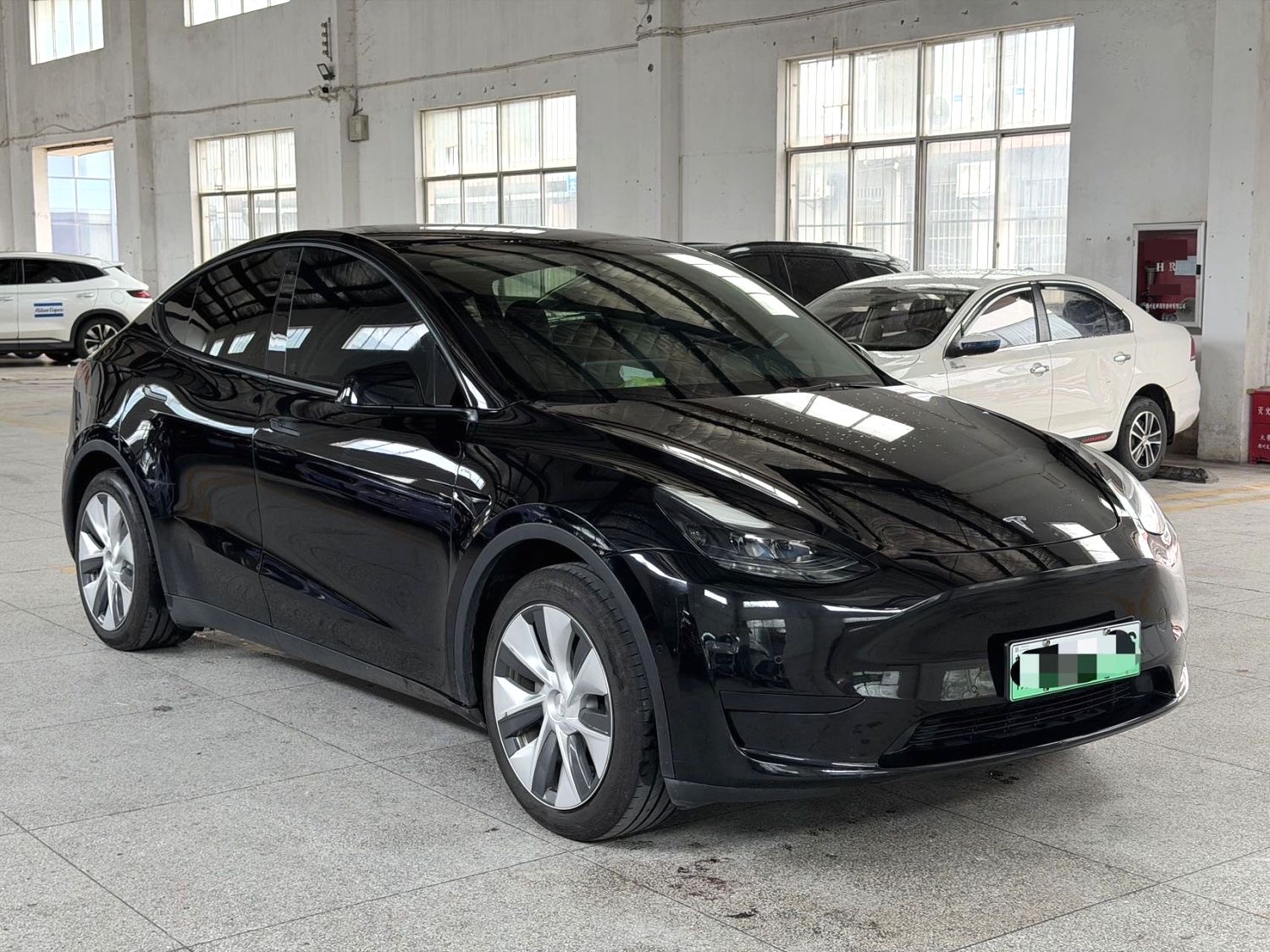 Tesla Model Y 2022 #3 Tesla Model Y 2022 car image #3