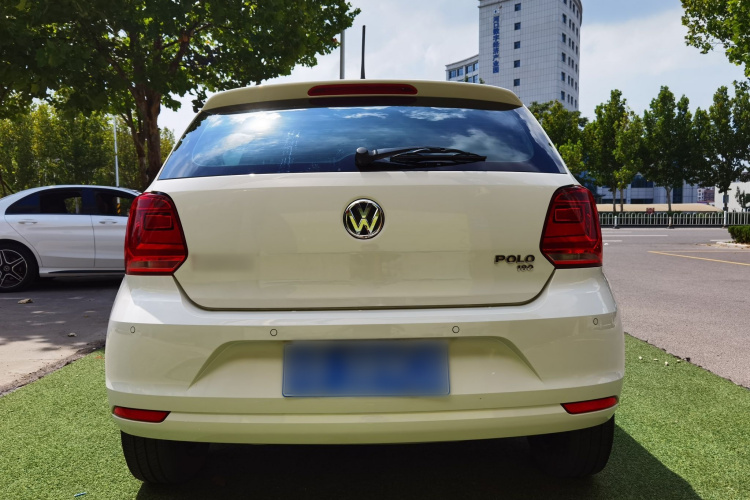 Volkswagen Polo 2018 car image #7