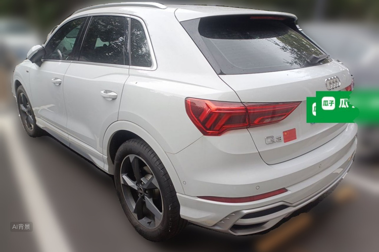 Audi Q3 2023 car image #5