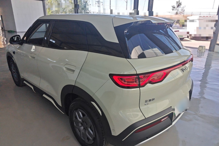 BYD YuanUP 2025 #5 BYD YuanUP 2025 car image #5