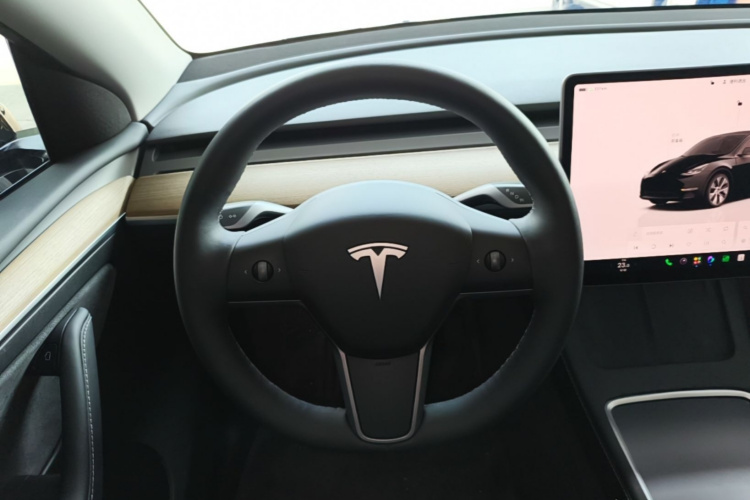 Tesla Model Y 2022 #11 Tesla Model Y 2022 immagine di auto #11