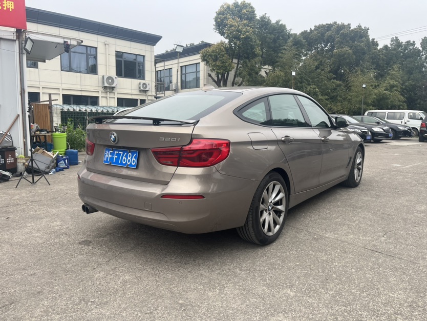 BMW 3 Series GT 2018 صورة سيارة #5