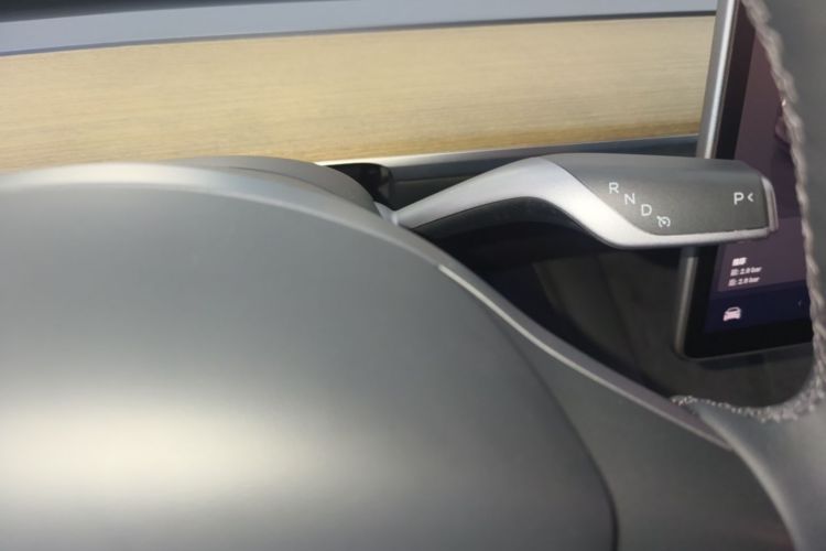 Tesla Model Y 2023 #14 Tesla Model Y 2023 car image #14