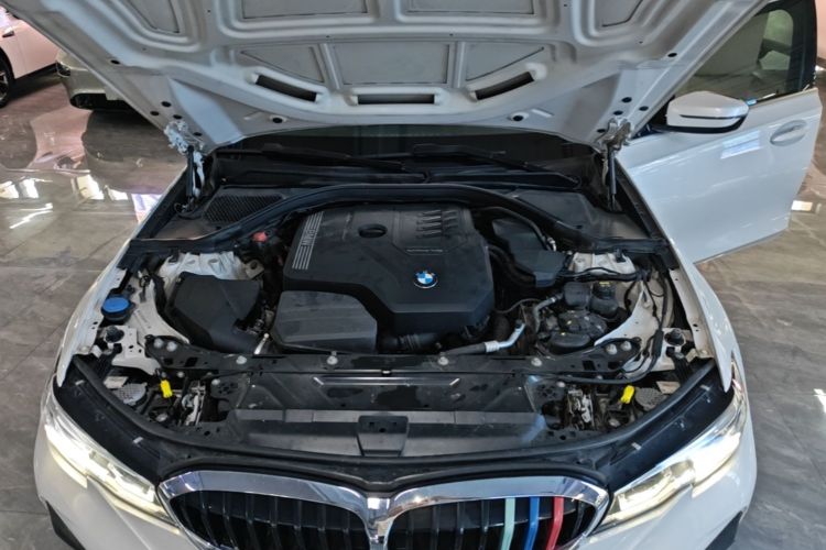 BMW 3 Series 2020 #20 BMW 3 Series 2020 immagine di auto #20
