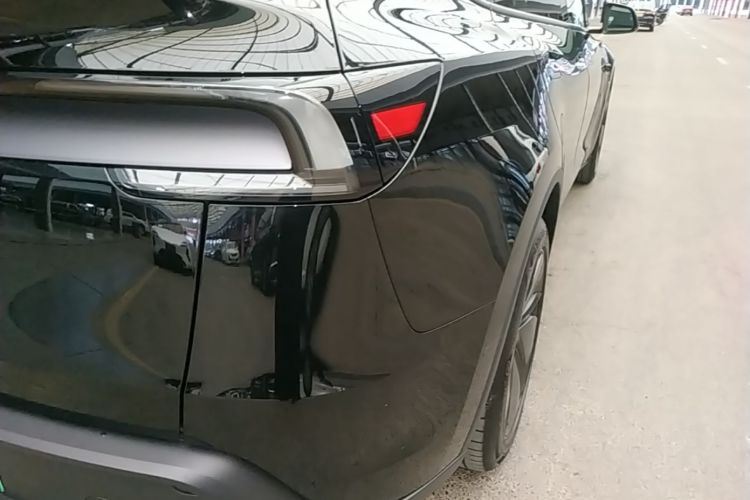Tesla Model Y 2026 #8 Tesla Model Y 2026 immagine di auto #8