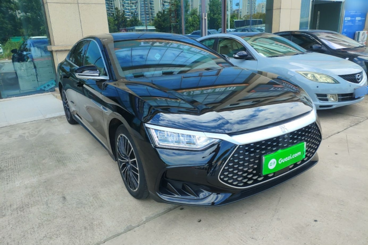 BYD Han 2023 image de voiture #4