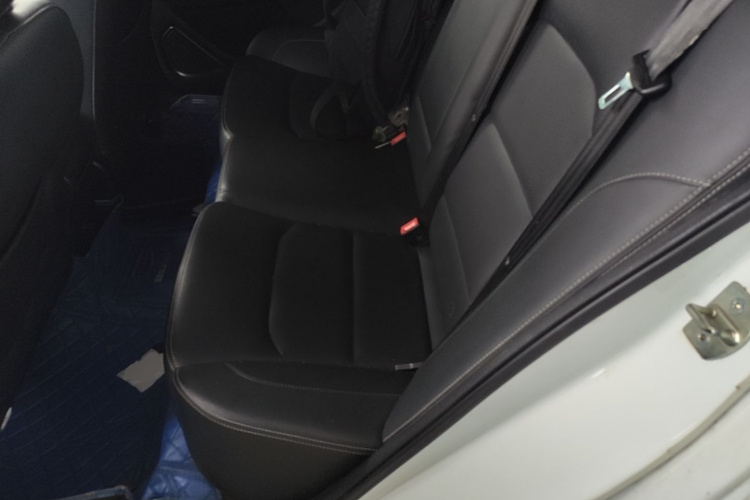 GEELY Emgrand 2018 #19 GEELY Emgrand 2018 car image #19