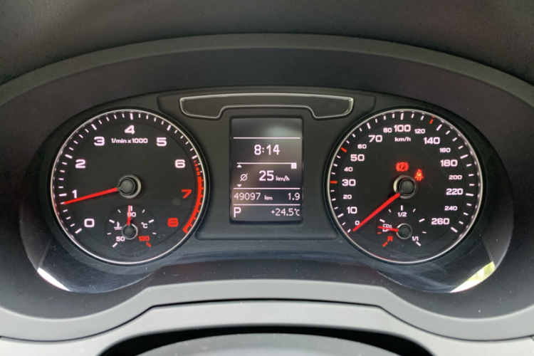 Audi Q3 2019 #9 Audi Q3 2019 car image #9