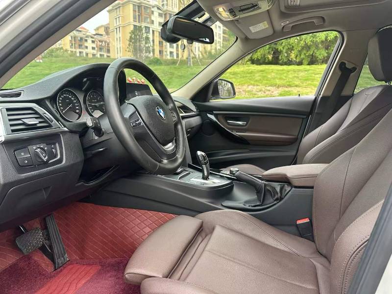 BMW 3 Series 2018 #5 BMW 3 Series 2018 car image #5
