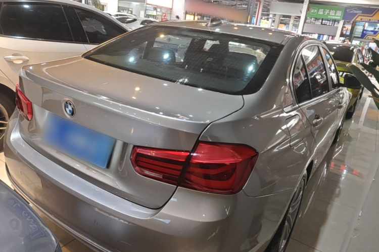 BMW 3 Series 2017 car image #7