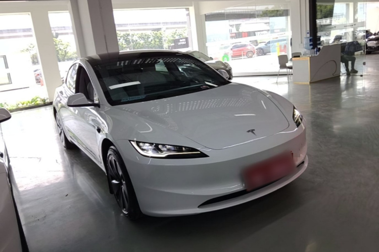 Tesla Model 3 2024 #6 Tesla Model 3 2024 car image #6