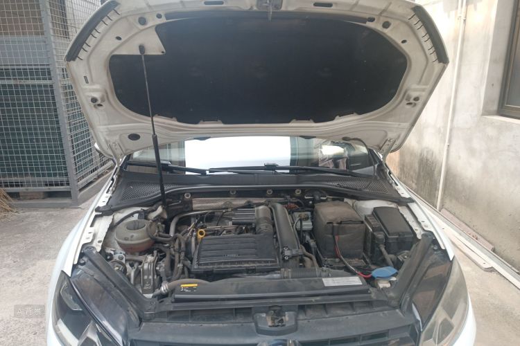 Volkswagen Golf 2015 car image #22