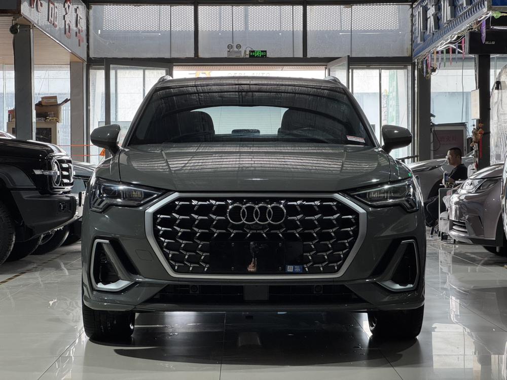 Audi Q3 2025 #2 Audi Q3 2025 car image #2