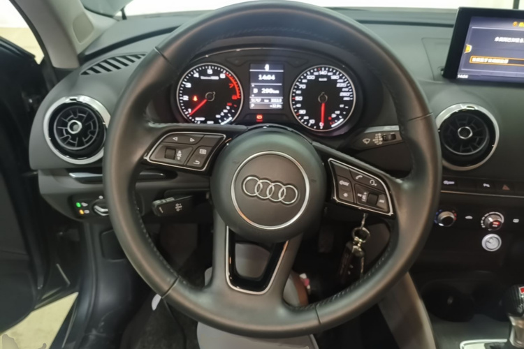 Audi A3 2020 immagine di auto #11