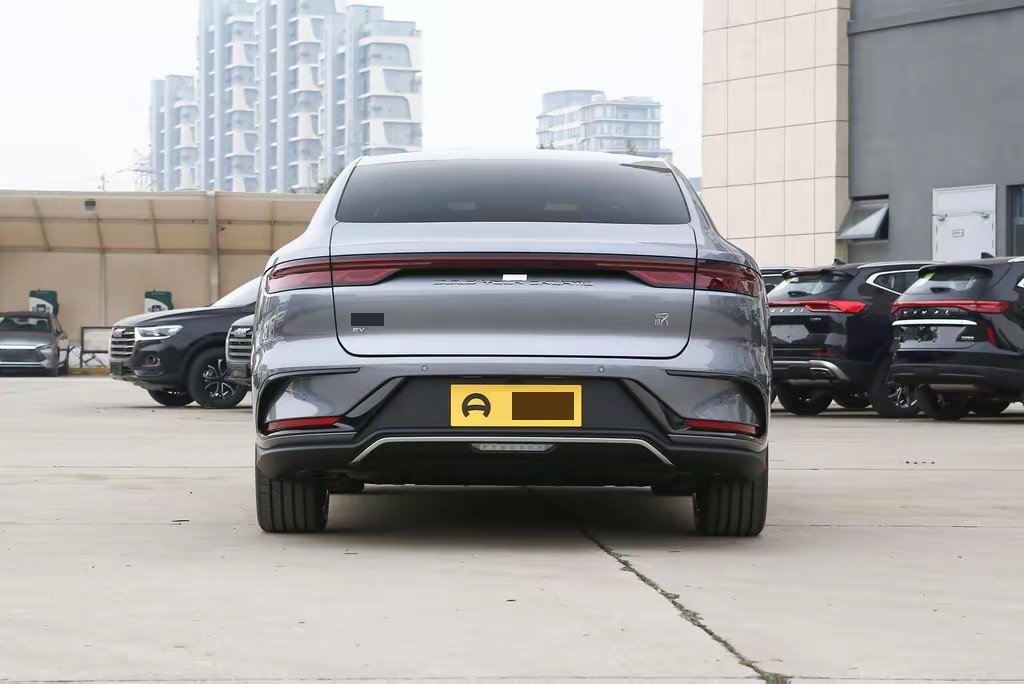 BYD Han 2024 car image #8
