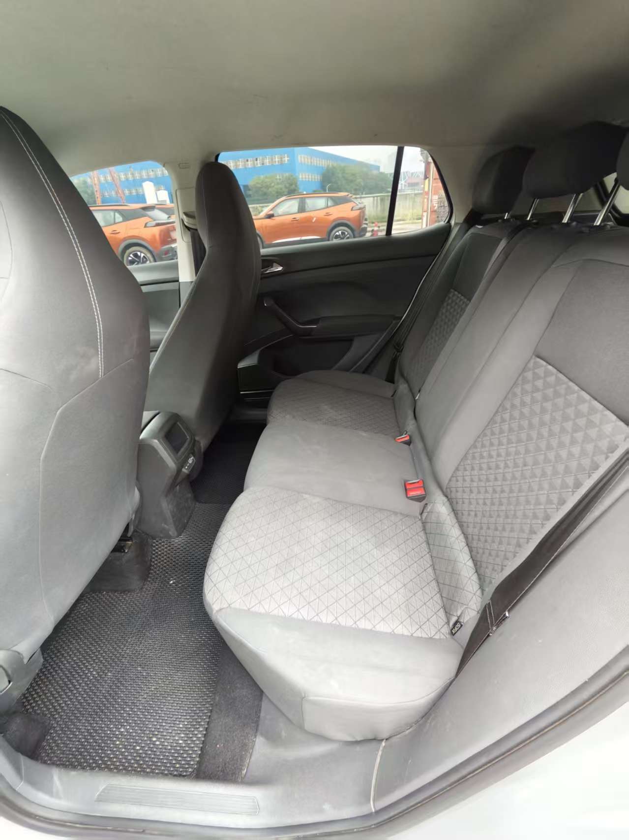 Volkswagen T-Cross 2023 #5 Volkswagen T-Cross 2023 صورة سيارة #5