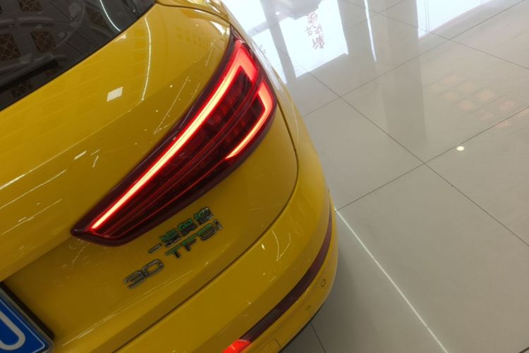Audi Q3 2016 #8 Audi Q3 2016 car image #8