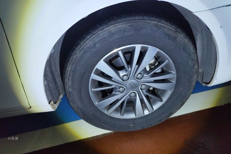 GEELY Emgrand 2018 car image #9