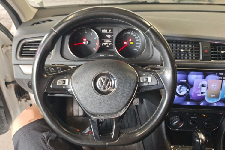 Volkswagen Lavida 2017 #11 Volkswagen Lavida 2017 car image #11