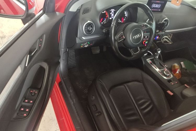 Audi A3 2015 car image #16