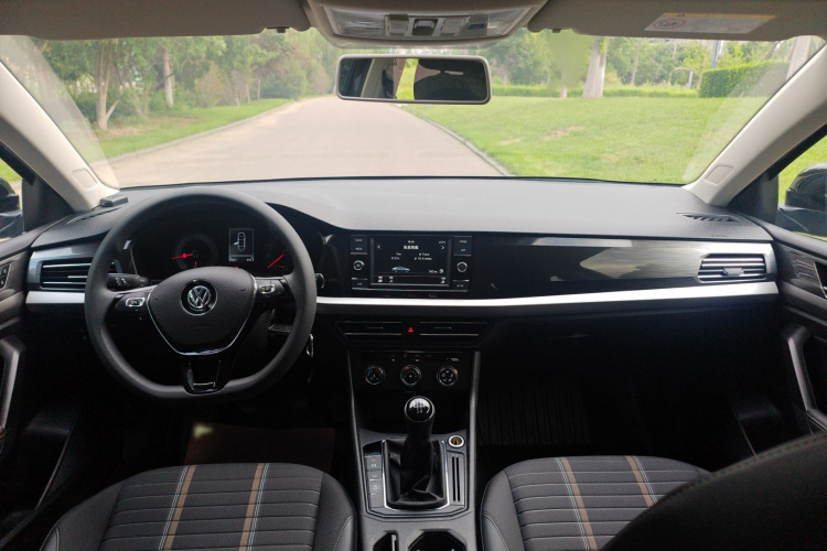 Volkswagen Lavida 2019 #13 Volkswagen Lavida 2019 car image #13