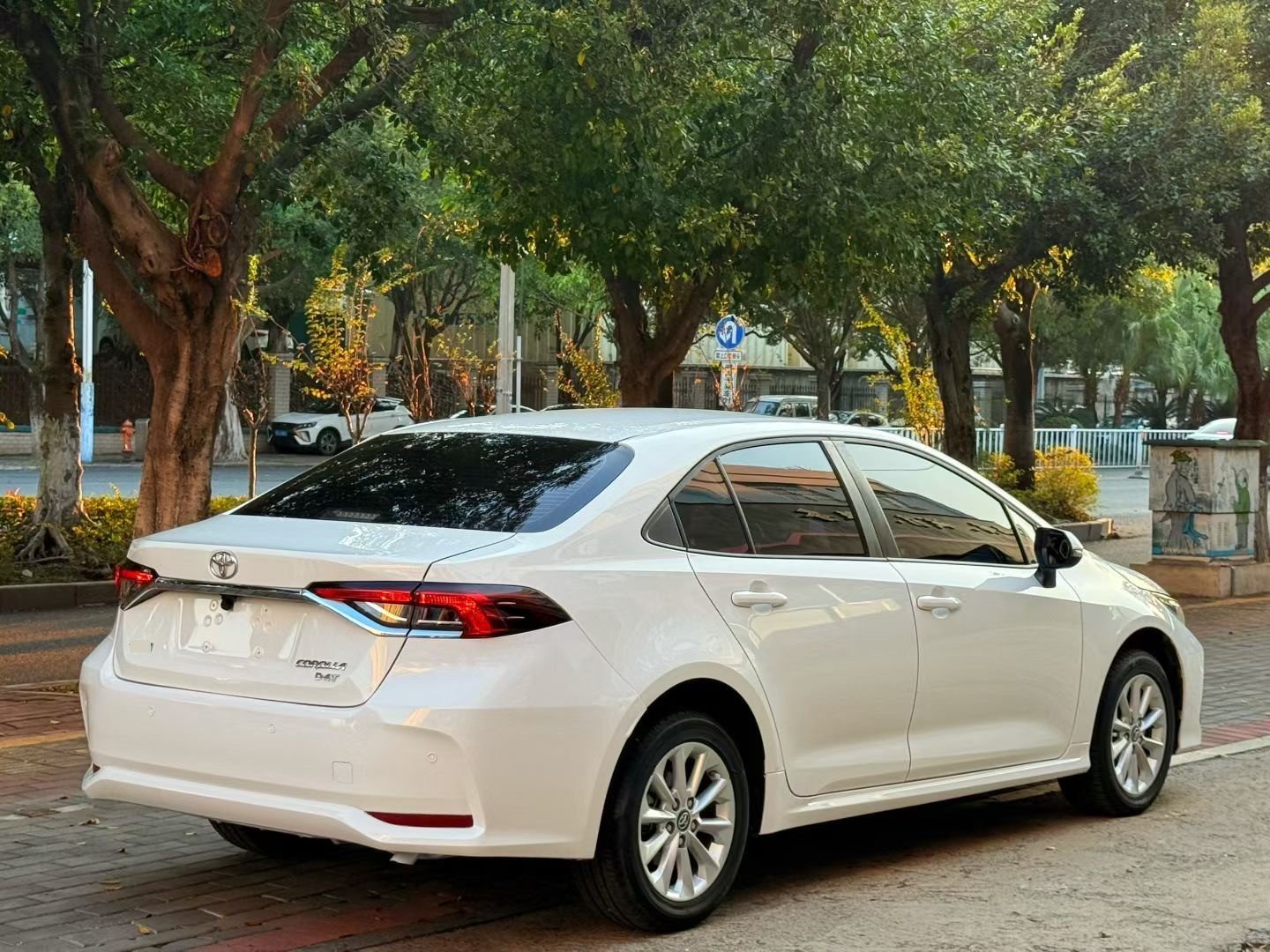 Toyota Corolla 2023 #7 Toyota Corolla 2023 صورة سيارة #7