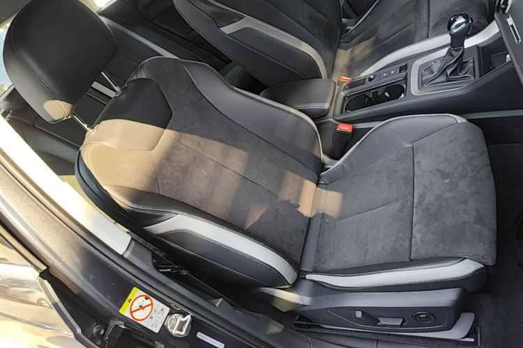 Audi Q3 2021 imagen de coche #24