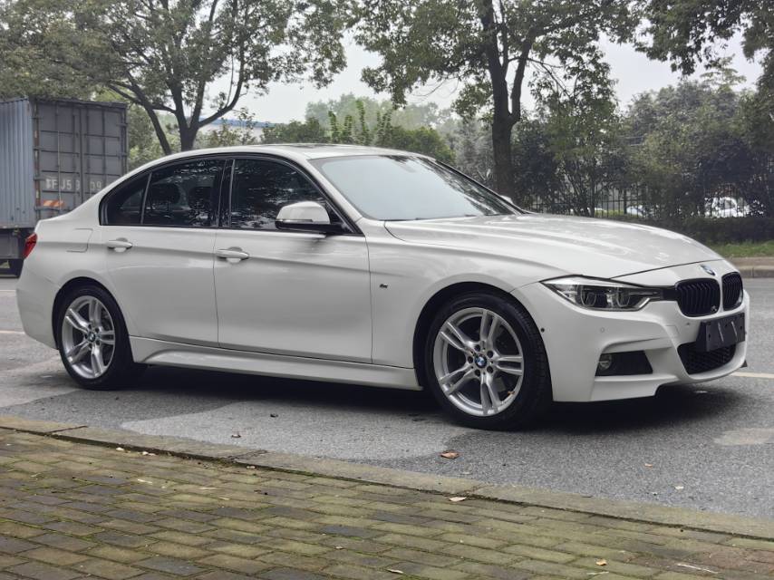 BMW 3 Series 2019 #5 BMW 3 Series 2019 car image #5