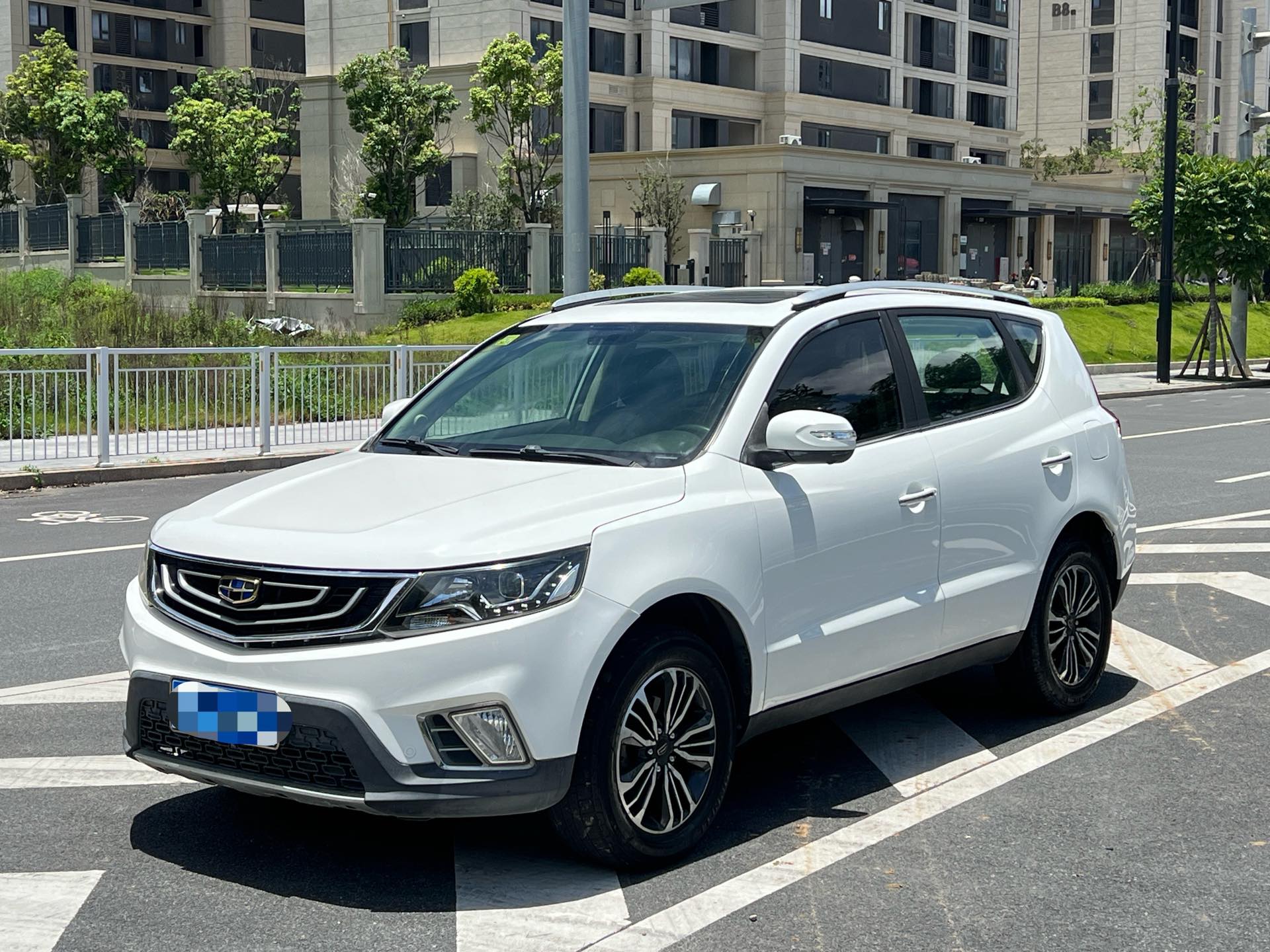 GEELY Vision X6 2017 car image 