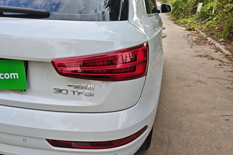 Audi Q3 2018 #8 Audi Q3 2018 car image #8