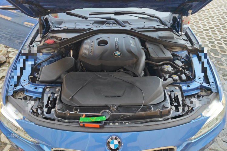 BMW 3 Series 2018 car image #22
