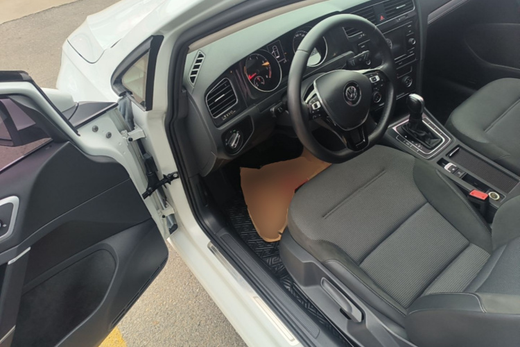 Volkswagen Golf 2018 #16 Volkswagen Golf 2018 car image #16