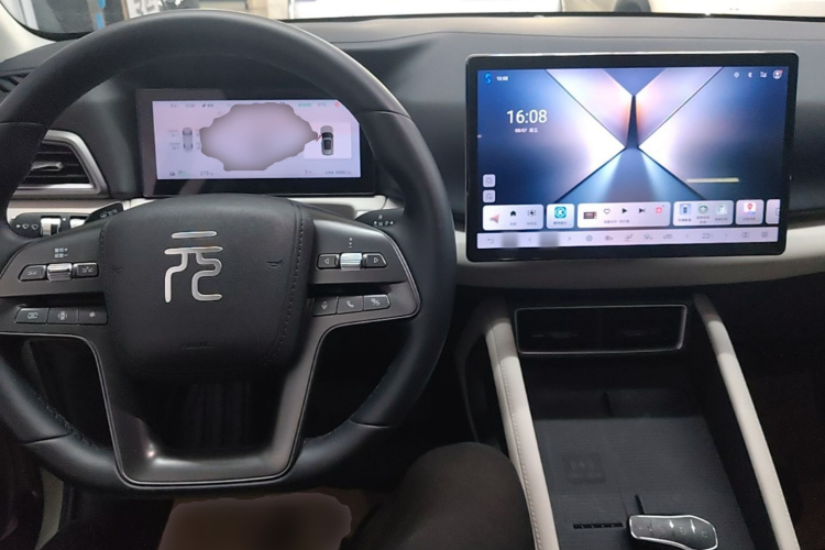 BYD YuanUP 2025 car image #10