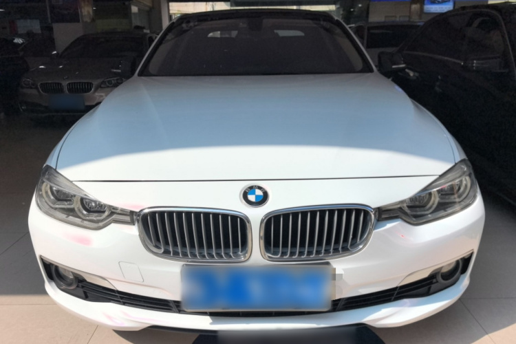 BMW 3 Series 2018 #3 BMW 3 Series 2018 car image #3