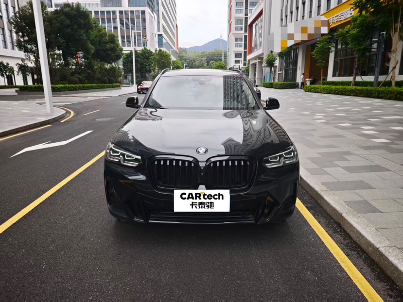 BMW X3 2023 car image #2