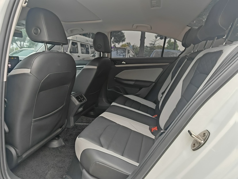 Volkswagen Bora 2023 immagine di auto #5