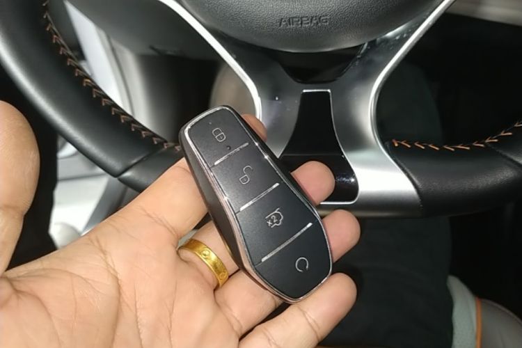 BYD Yuan Plus 2024 immagine di auto #14