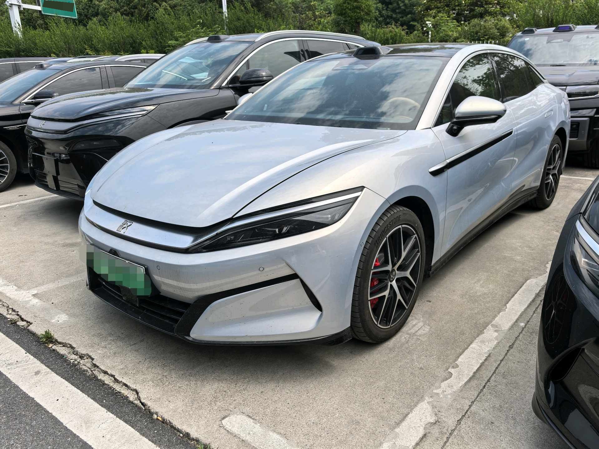 BYD HanL 2025 изображение автомобиля 