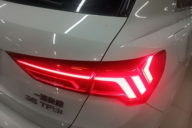 Audi Q3 2024 #8 Audi Q3 2024 car image #8