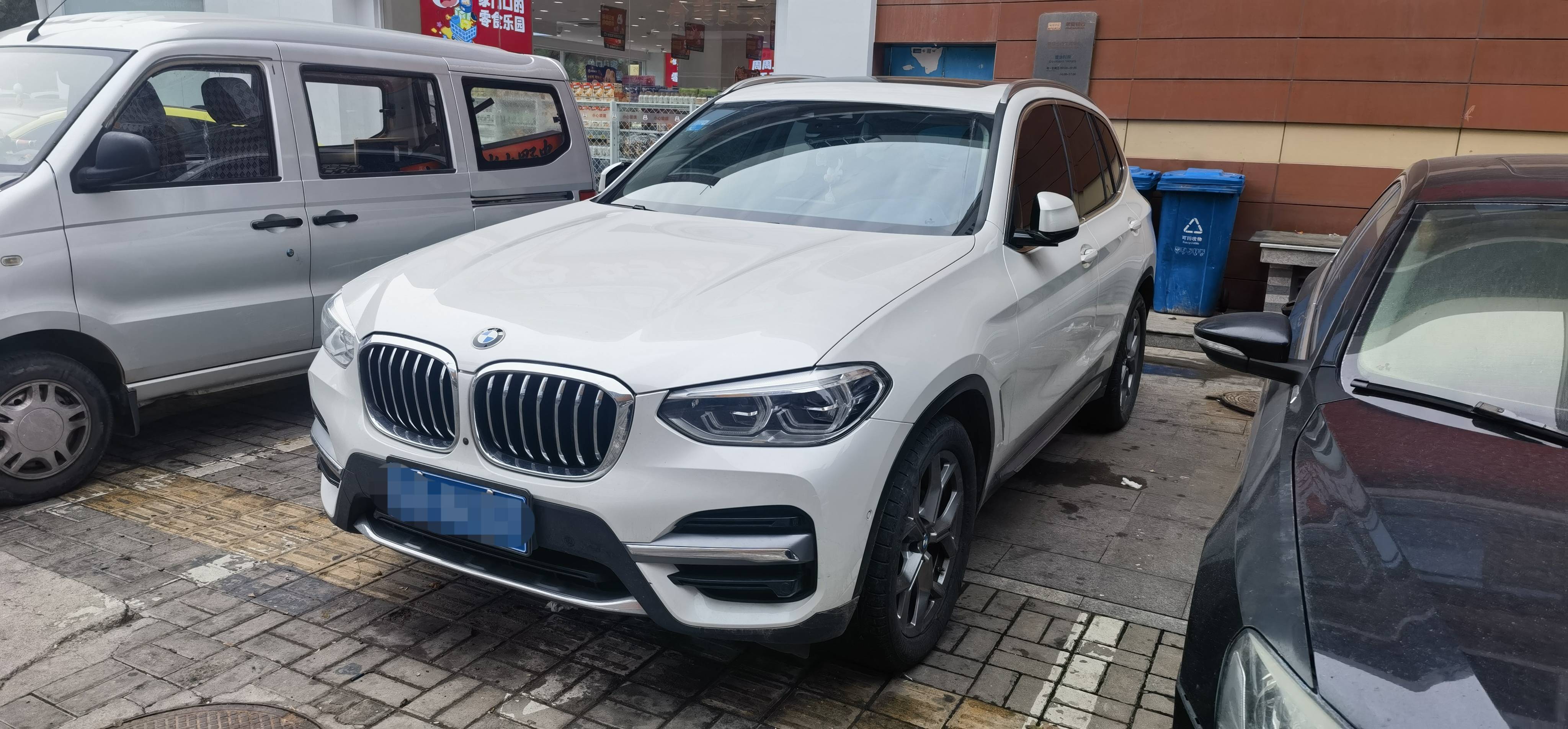 BMW X3 2021 BMW X3 2021 car image