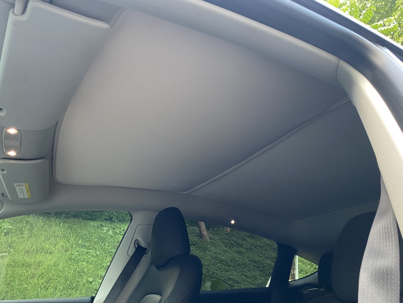 Tesla Model Y 2023 car image #20