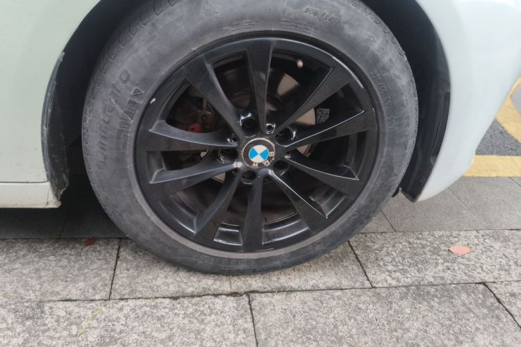 BMW 3 Series GT 2017 صورة سيارة #9