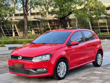 Volkswagen Polo 2018 car image 