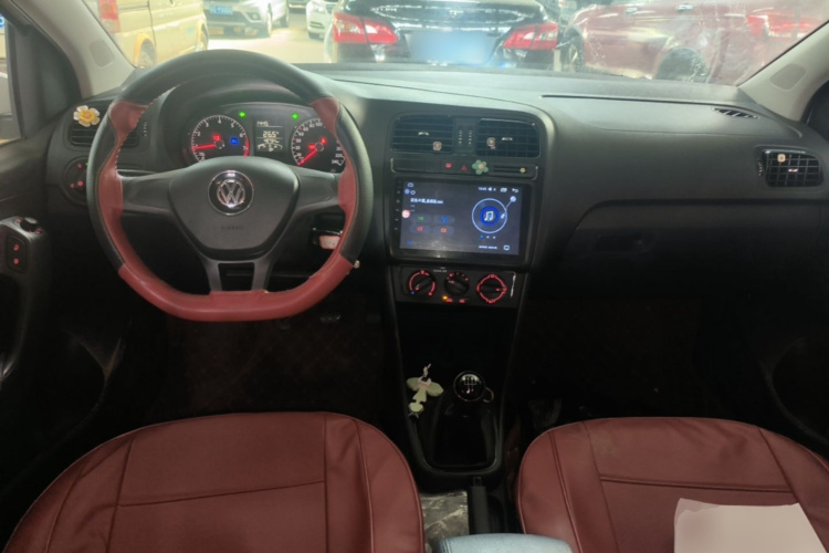 Volkswagen Polo 2018 car image #10
