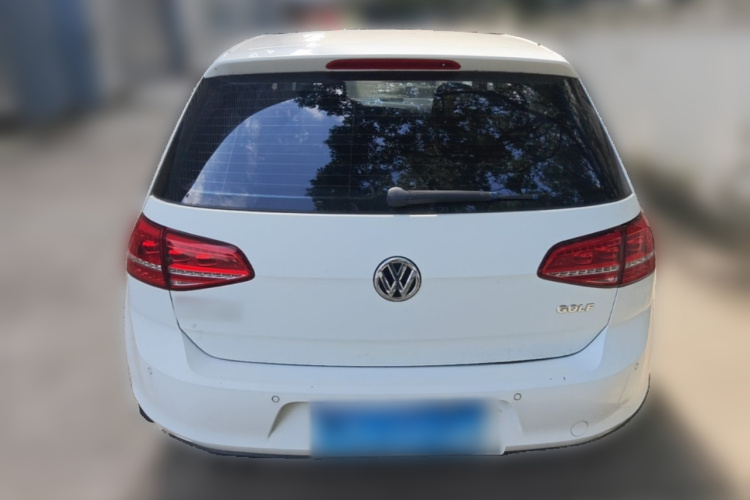 Volkswagen Golf 2015 car image #6