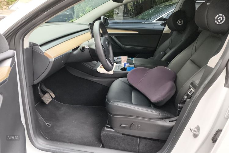 Tesla Model Y 2022 #18 Tesla Model Y 2022 car image #18