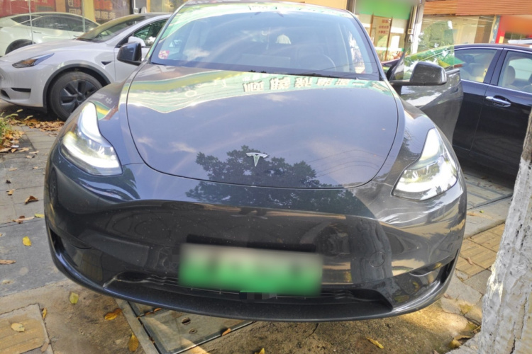 Tesla Model Y 2024 car image #3